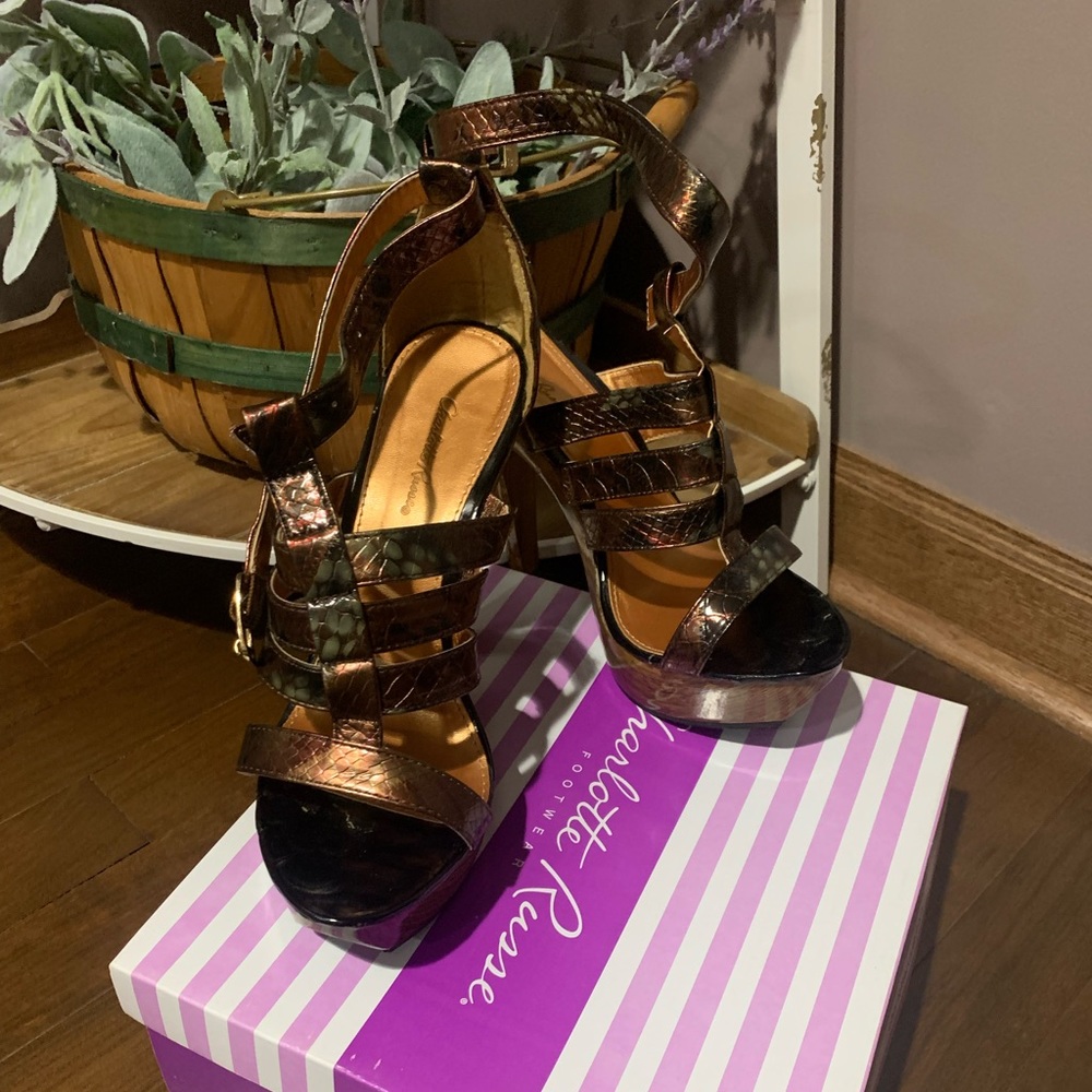 Heeled Faux Snakeskin Sandals size 8 EUC